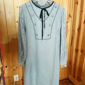 Chic Gray Lace Long Sleeve Dress